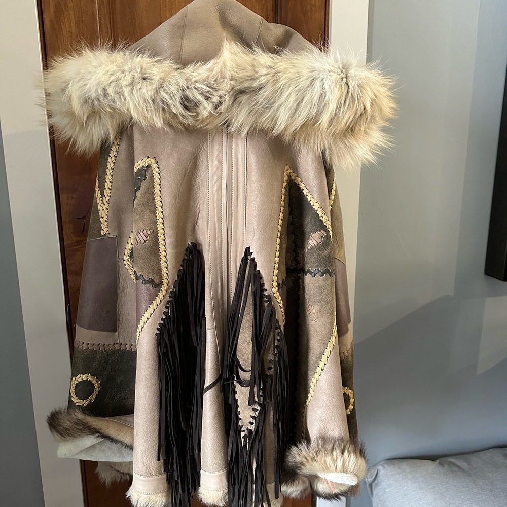 Shearling cape fur lined with hood